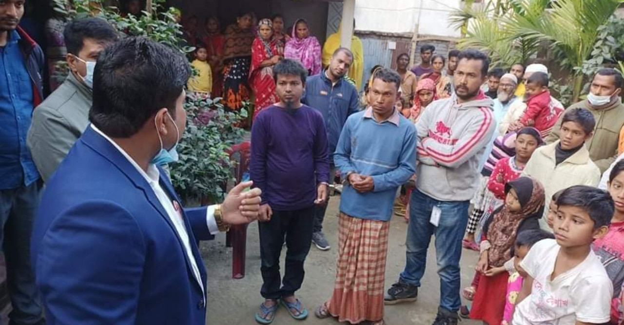 ডোমারে মাদক সেবনের দায়ে গ্রেপ্তার ৩