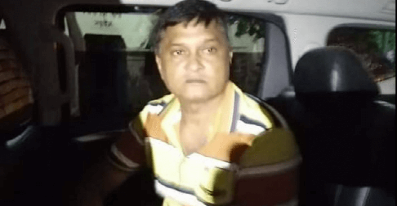 মহানবী (সা:) কে নিয়ে ফেসবুকে কটূক্তি : আকাশ গ্রেফতার