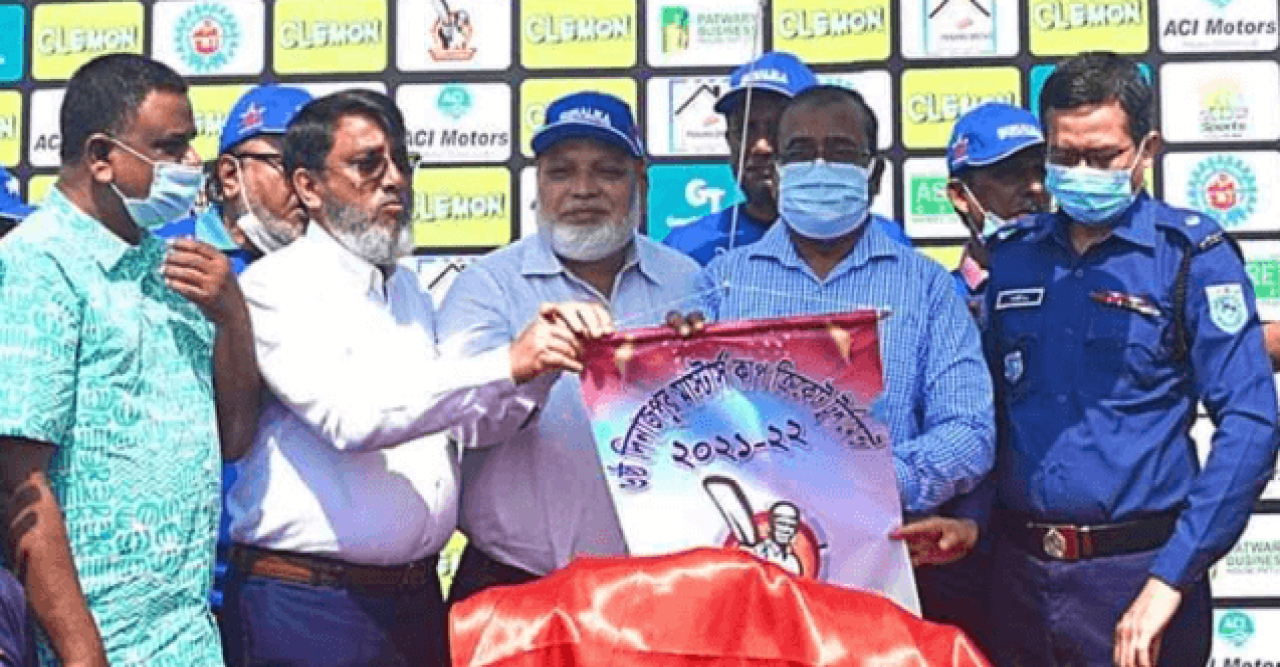দিনাজপুরে ষষ্ঠ মাস্টার্স কাপ ক্রিকেট টুর্নামেন্টের উদ্বোধন