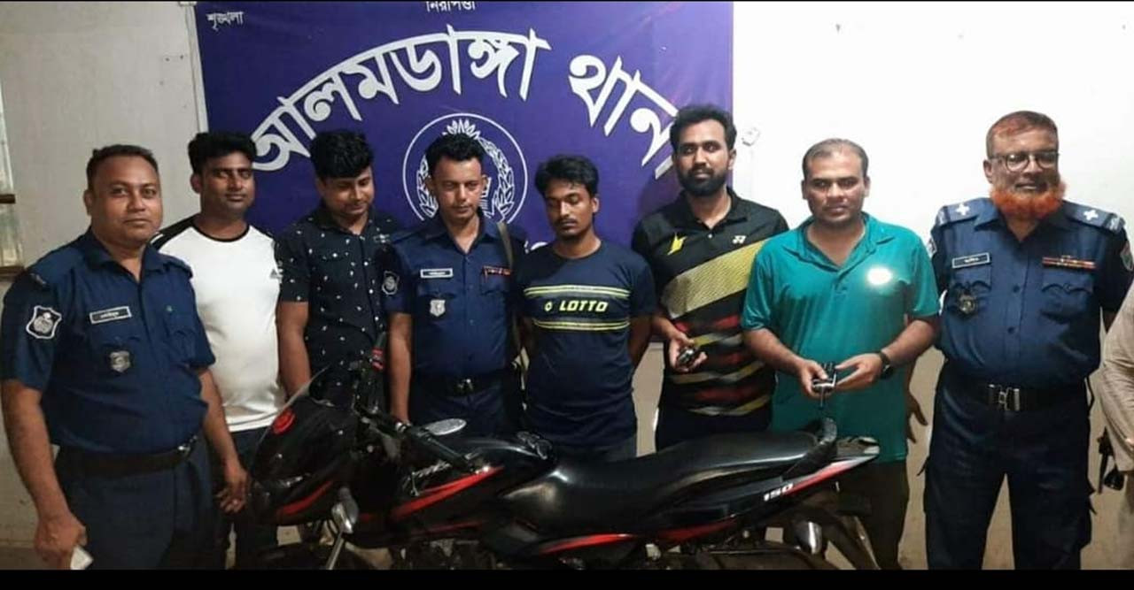 পুলিশের তৎপরতায় ২৪ ঘন্টার মধ্য চুরি যাওয়া মোটরসাইকেল উদ্ধার