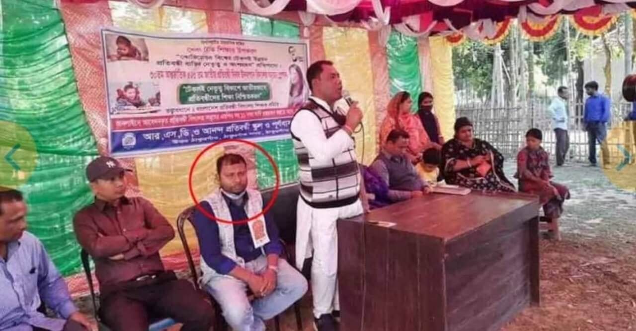 নৌকার প্রার্থীর প্রচারণায় প্রিজাইডিং অফিসার !