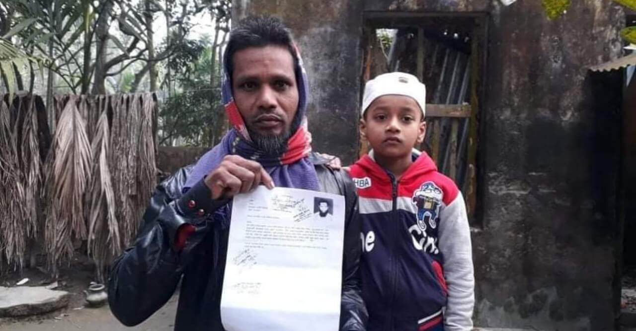 নব মুসলিম হয়ে রাস্তায় রাস্তায় ঘুরছে আব্দুর রহিম