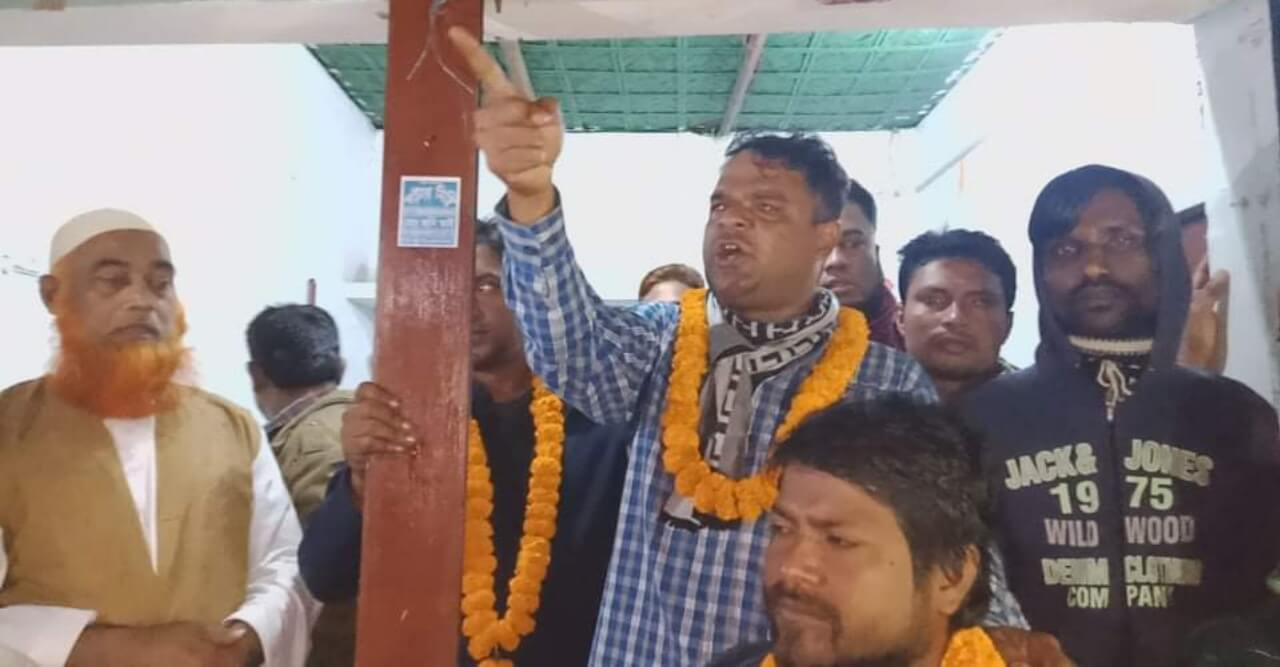আশুলিয়ায় জাতীয় পার্টির নেতা আবু হাসনাত আজাদ গ্রেফতার