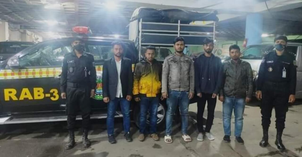 রাজধানীতে ১৮,৬০০ পিস ইয়াবাসহ ৫ জন মাদক ব্যবসায়ী আটক