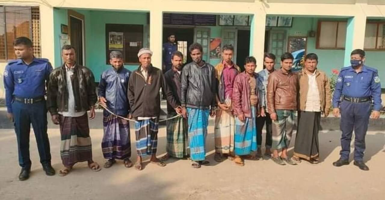 জুয়াড়ী এবং ওয়ারেন্টভূক্ত আসামীসহ মোট গ্রেফতার  ১৪