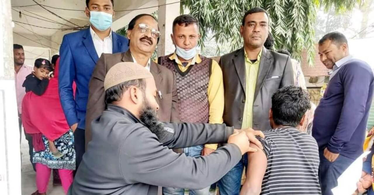 ডোমার বাজারে করোনা টিকা ক্যাম্পেইন অনুষ্ঠিত