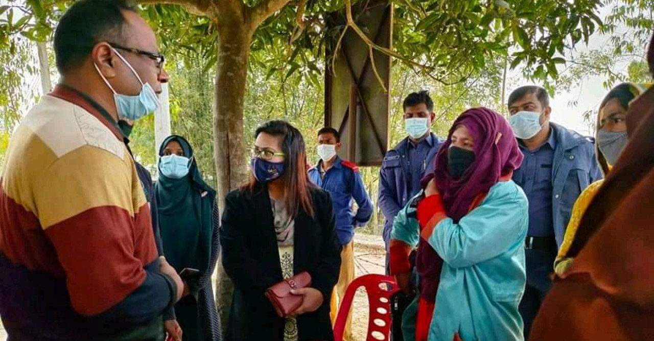 ডোমারে গণটিকা কার্যক্রম পরিদর্শনে প্রশাসন