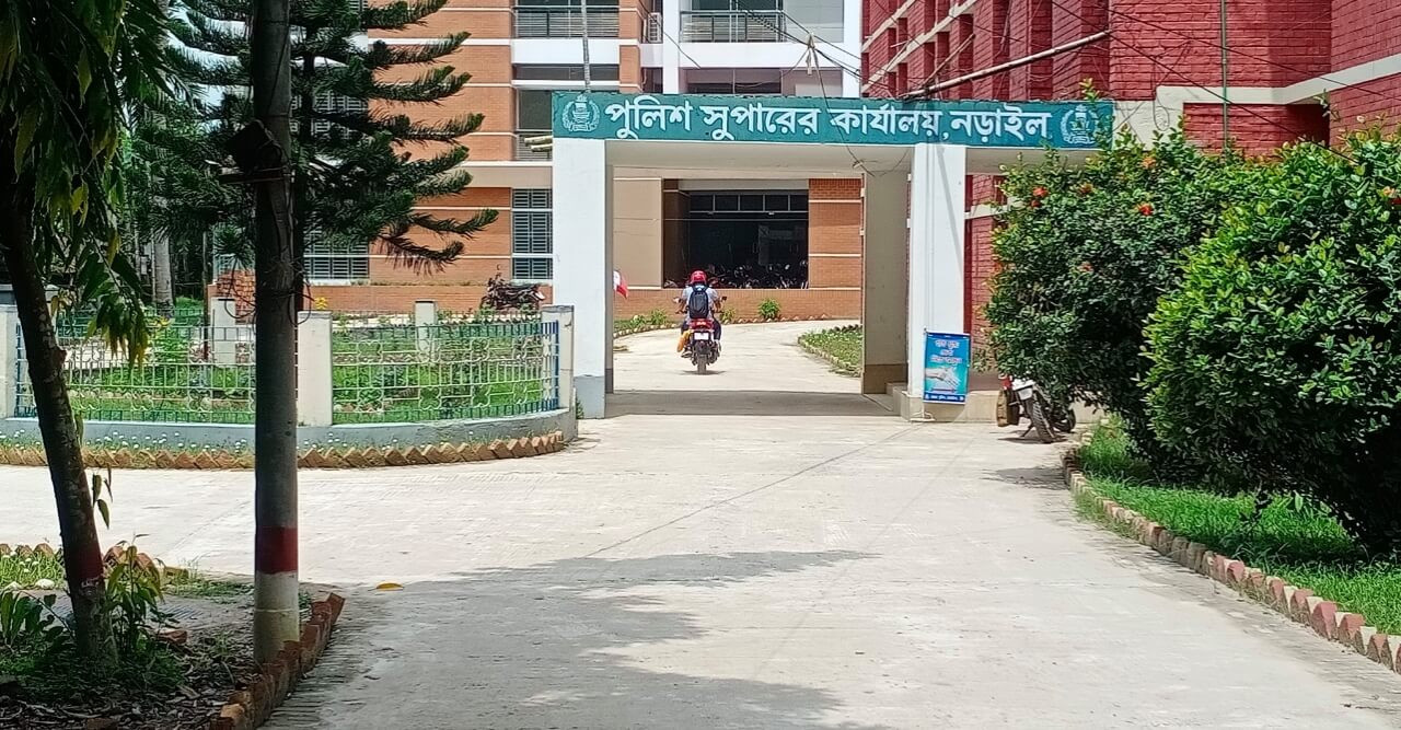 নড়াইলে সড়ক দূর্ঘটনায় দু’নারী নিহত, আহত