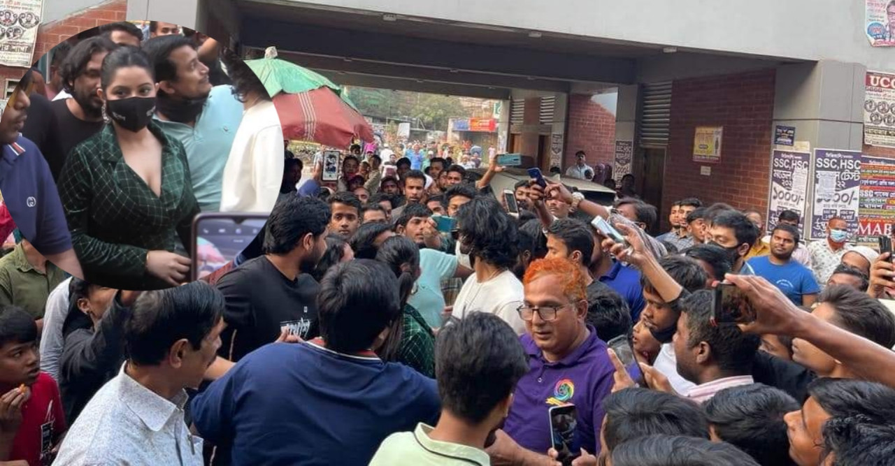 'মুখোশ' দেখতে গিয়ে জুতা খুলে দৌড়ে গাড়িতে ওঠেন পরীমণি