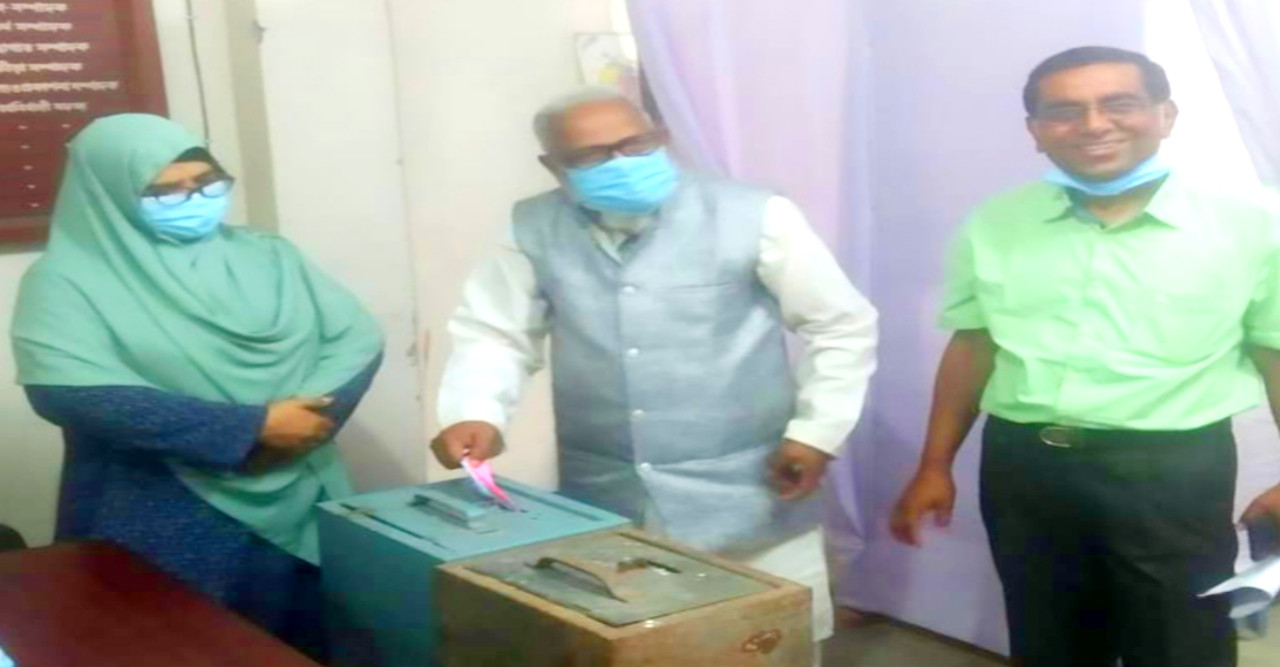 শহীদ ধীরাজ-মিজান স্মৃতি পাঠাগার ও মিলনায়তনের ত্রিবার্ষিক নির্বাচনের ভোটগ্রহণ অনুষ্ঠিত