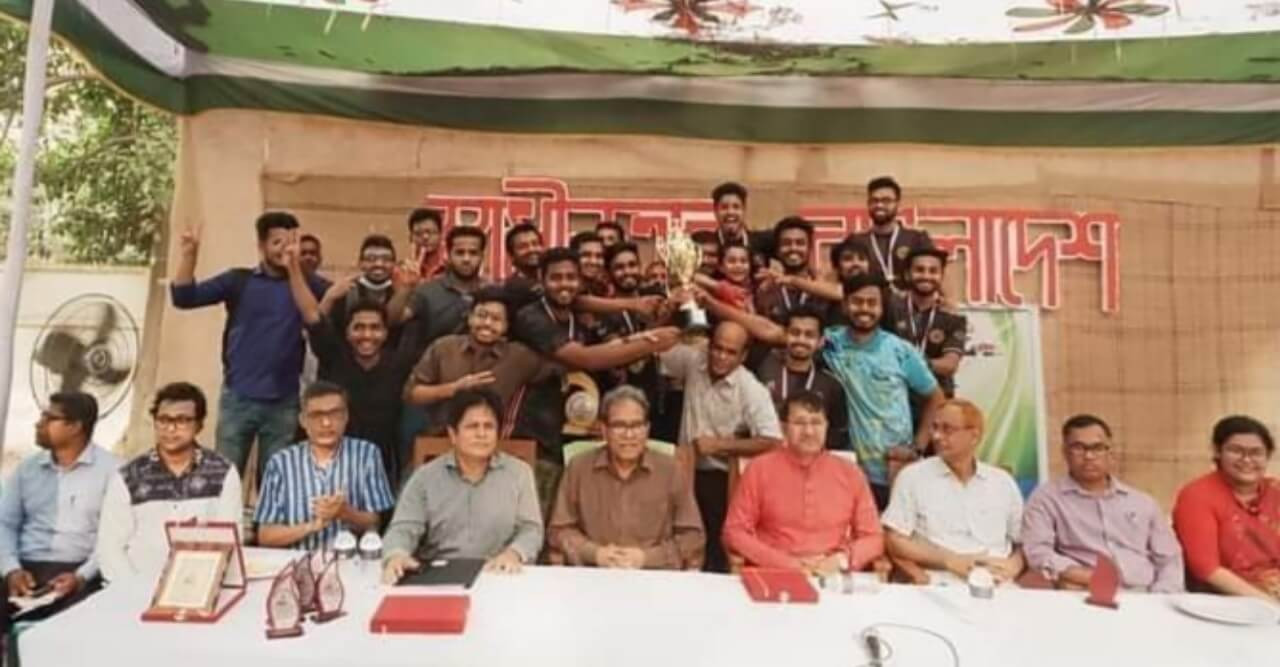 জবির অন্তঃবিভাগ ভলিবলে বিজয়ী অর্থনীতি বিভাগ