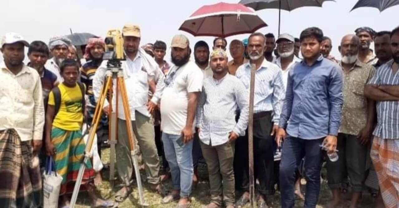 দৌলতখান উপজেলার নিয়ামতপুর ইউনিয়ন চরটি পরিমাপ করে ফিলার নির্ধারন