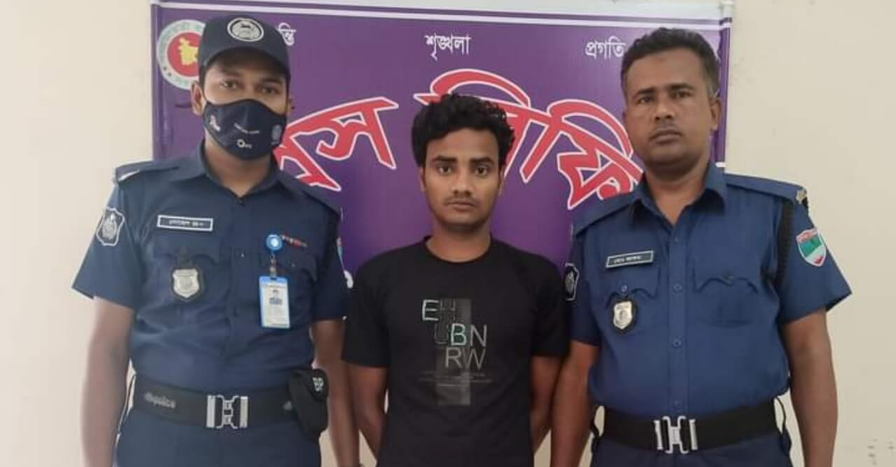 মোল্লাহাটে থানা পুলিশের অভিযানে ইয়াবাসহ  মাদক কারবারী আটক