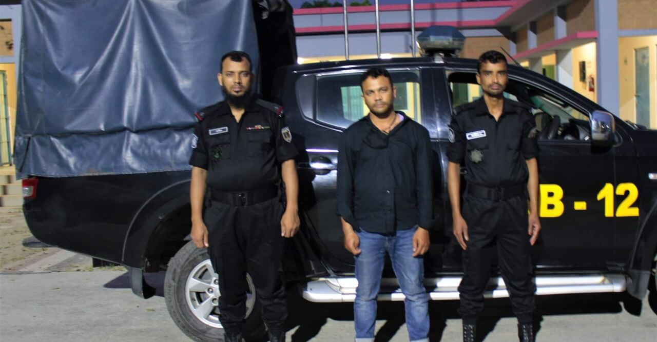 শেরপুরে ৯৫০ পিচ নেশাজাতীয় আম্পলসহ গ্রেপ্তার ১