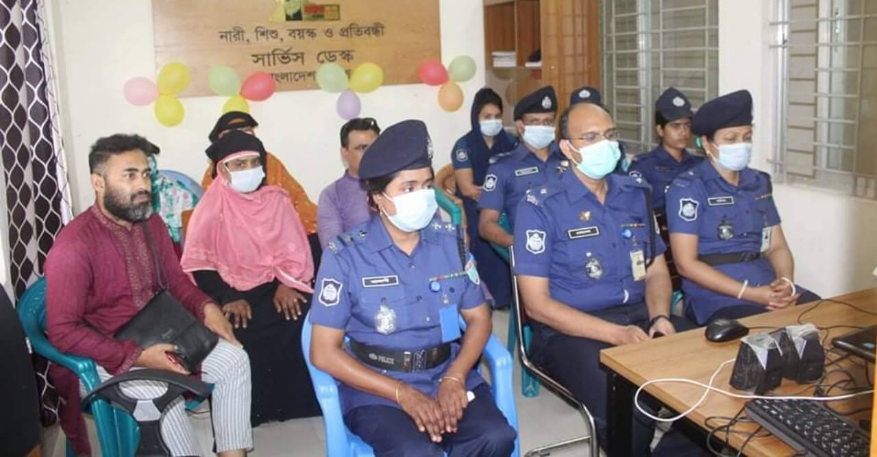 মোল্লাহাটেও নারী, শিশু, বয়স্ক ও প্রতিবন্ধী সার্ভিস ডেস্ক এবং গৃহ হস্তান্তর উদ্বোধন