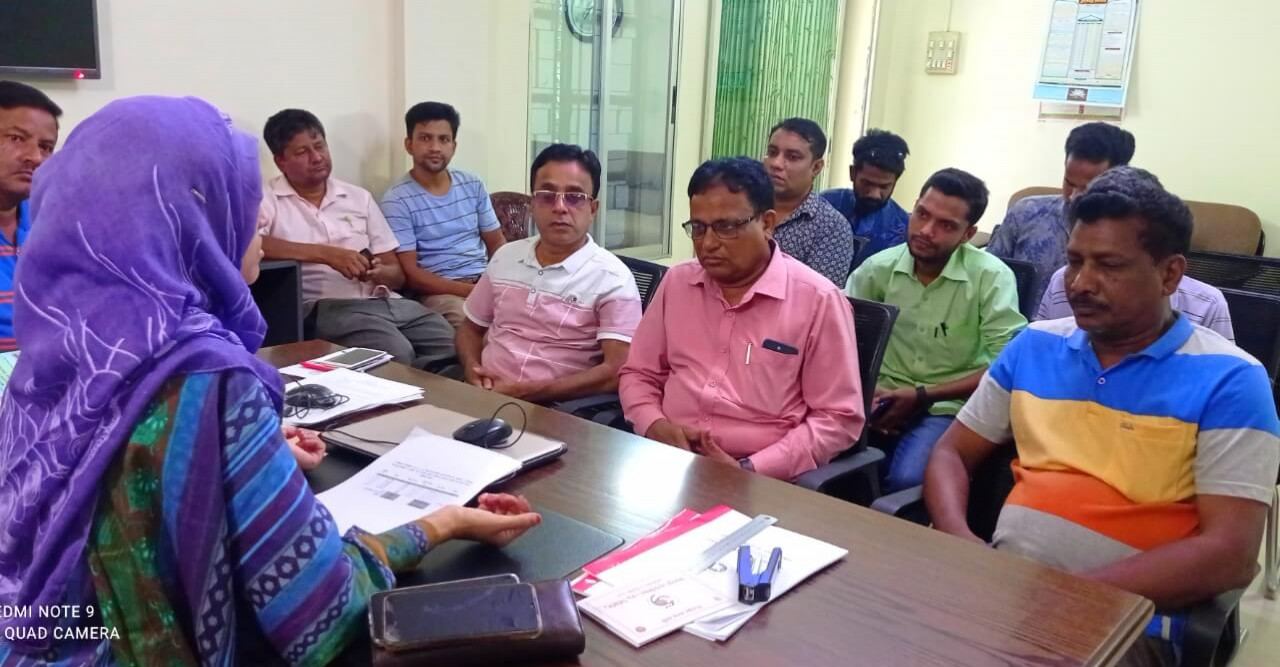 প্রধানমন্ত্রীর বাড়ি হস্তান্তর উপলক্ষে ইউএনও'র প্রেস ব্রিফিং