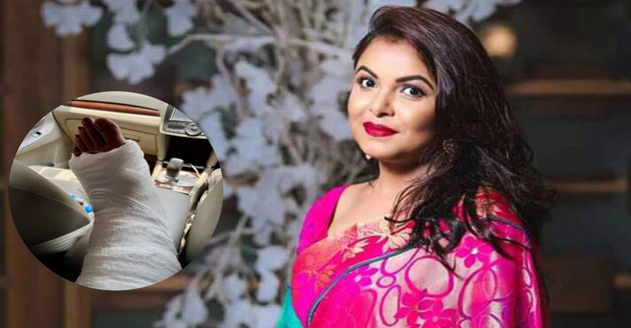 দুর্ঘটনায় আহত হয়ে হাসপাতালে শাওন