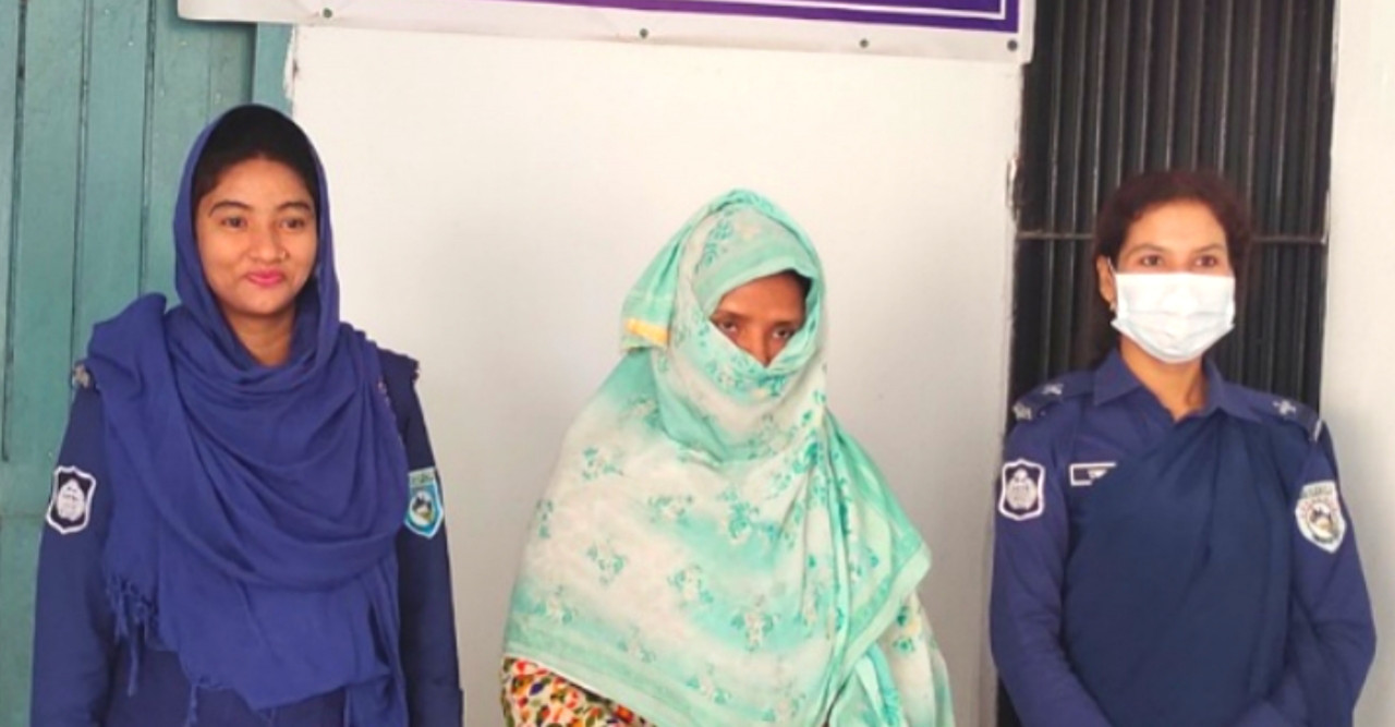 ডোমারে গাঁজা সহ এক নারী আটক