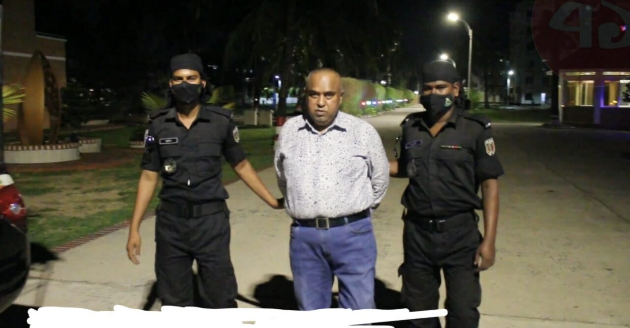 শেয়ার ও লভ্যাংশ দেওয়ার নামে প্রতারণাকারী আটক