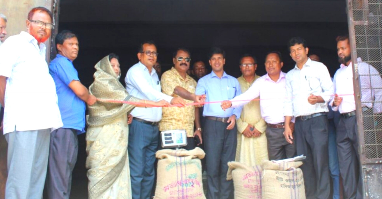 ডোমারে অভ্যন্তরীণ বোরো ধান ও চাল সংগ্রহের উদ্বোধন