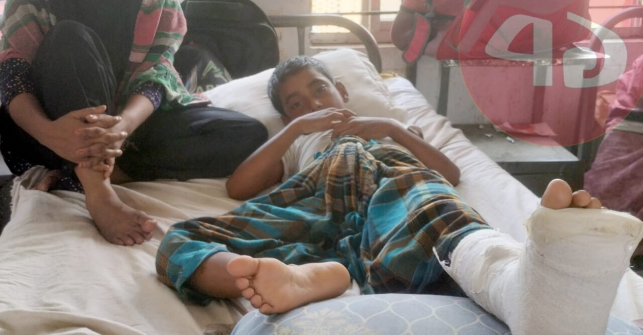 শিক্ষার্থীকে পিঠিয়ে আহত করায় মাদ্রাসার হুজুর গ্রেপ্তার