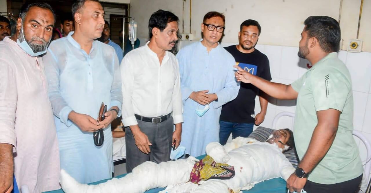 সীতাকুণ্ডে কন্টেইনার ডিপো‌তে হতাহতদের পা‌শে থাক‌বে বিএন‌পি