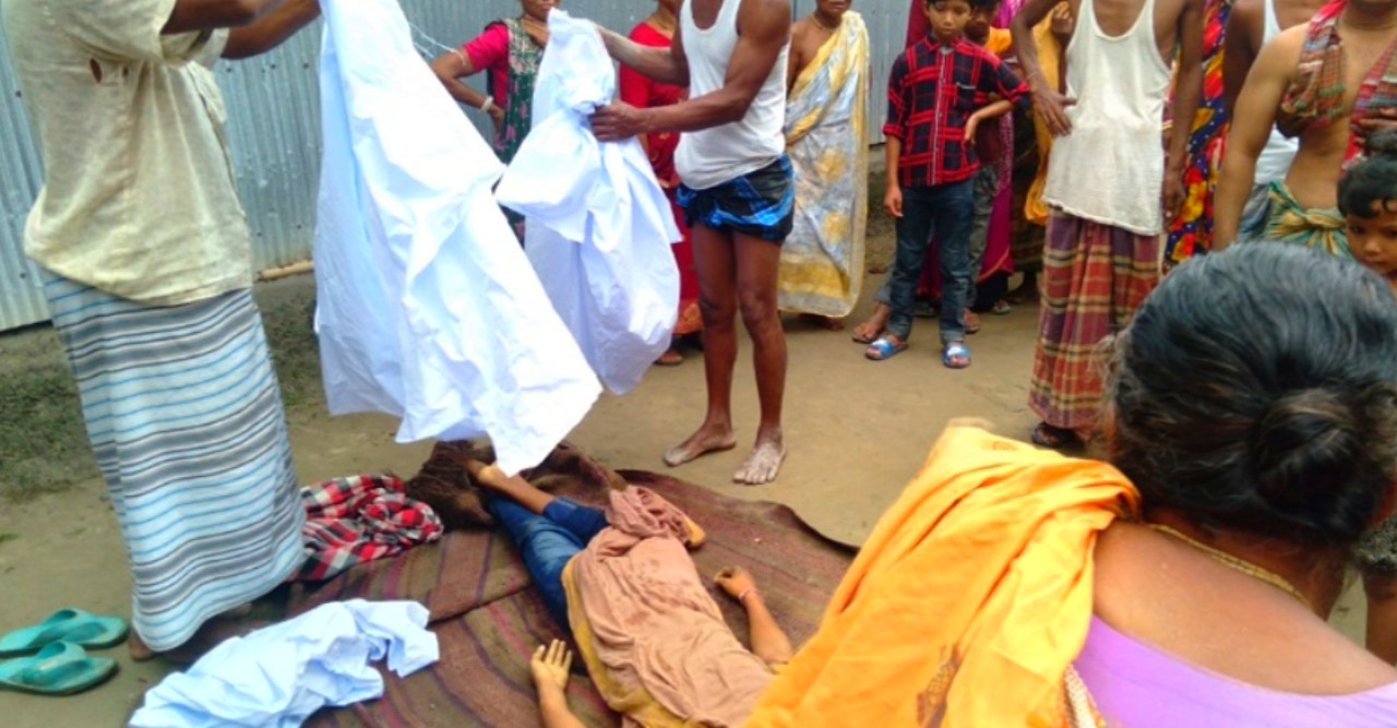 ডোমারে ট্রেনে কাটা পড়ে স্কুলছাত্রের মৃত্যু