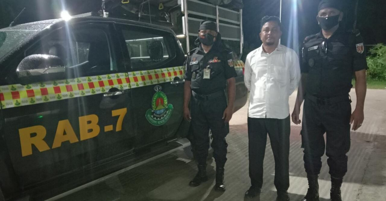 ৯ মামলার ওয়ারেন্ট ভুক্ত পলাতক আসামি গ্রেফতার