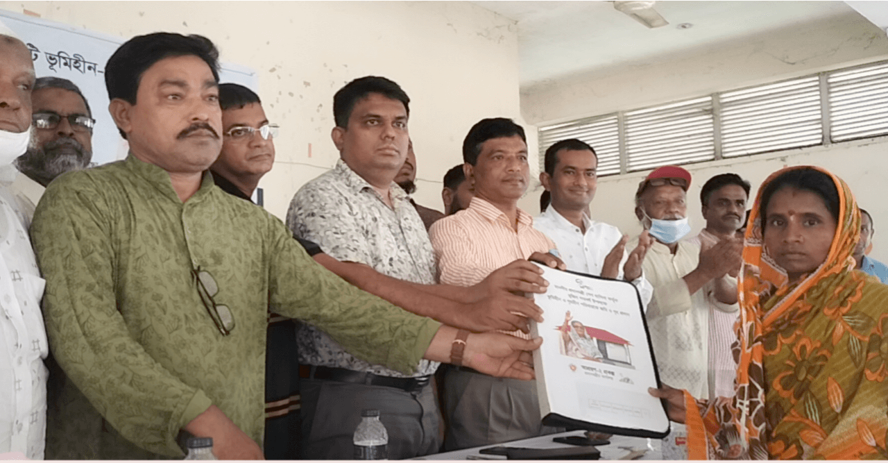 সুন্দরগঞ্জে ফের ঘর ও জমি পেলেন ৫১০ গৃহহীন
