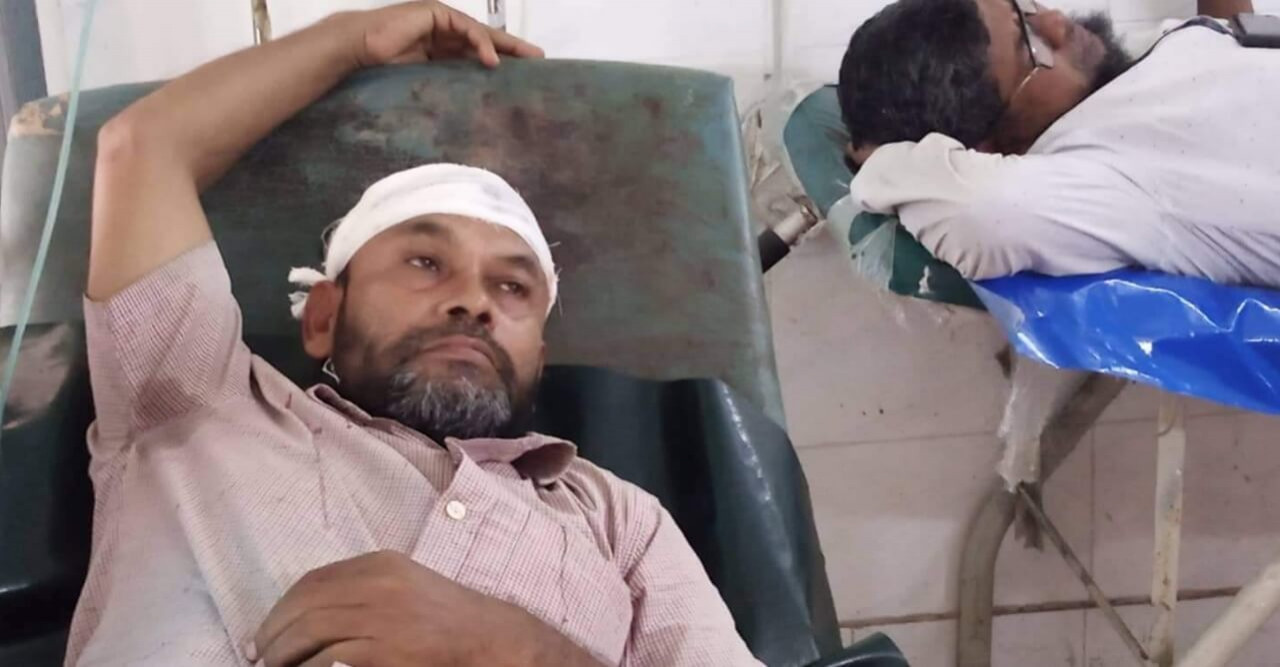 স্কুলের প্রধান শিক্ষকের উপরে সন্ত্রাসী হামলা