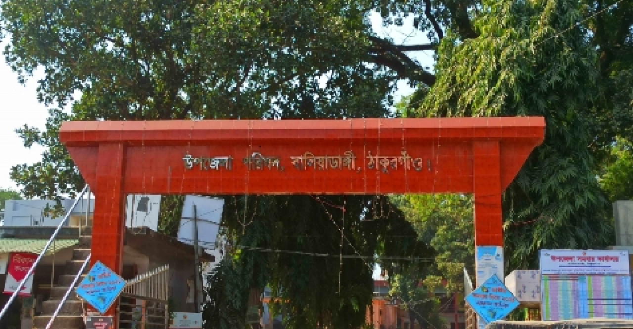 ভ্রাম্যমান আদালতের ভয় দেখিয়ে টাকা আত্মসাত