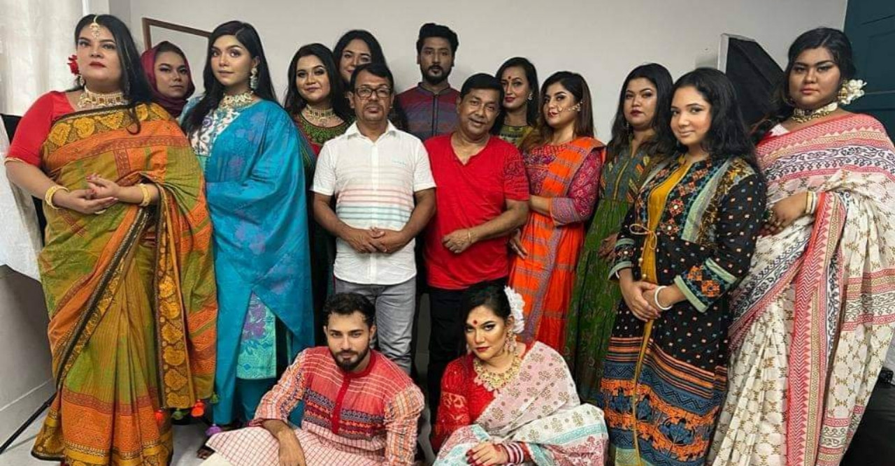 গৌতম সাহার কোরিওগ্রাফিতে ফটোশুট করলেন ৩০ জন মডেল