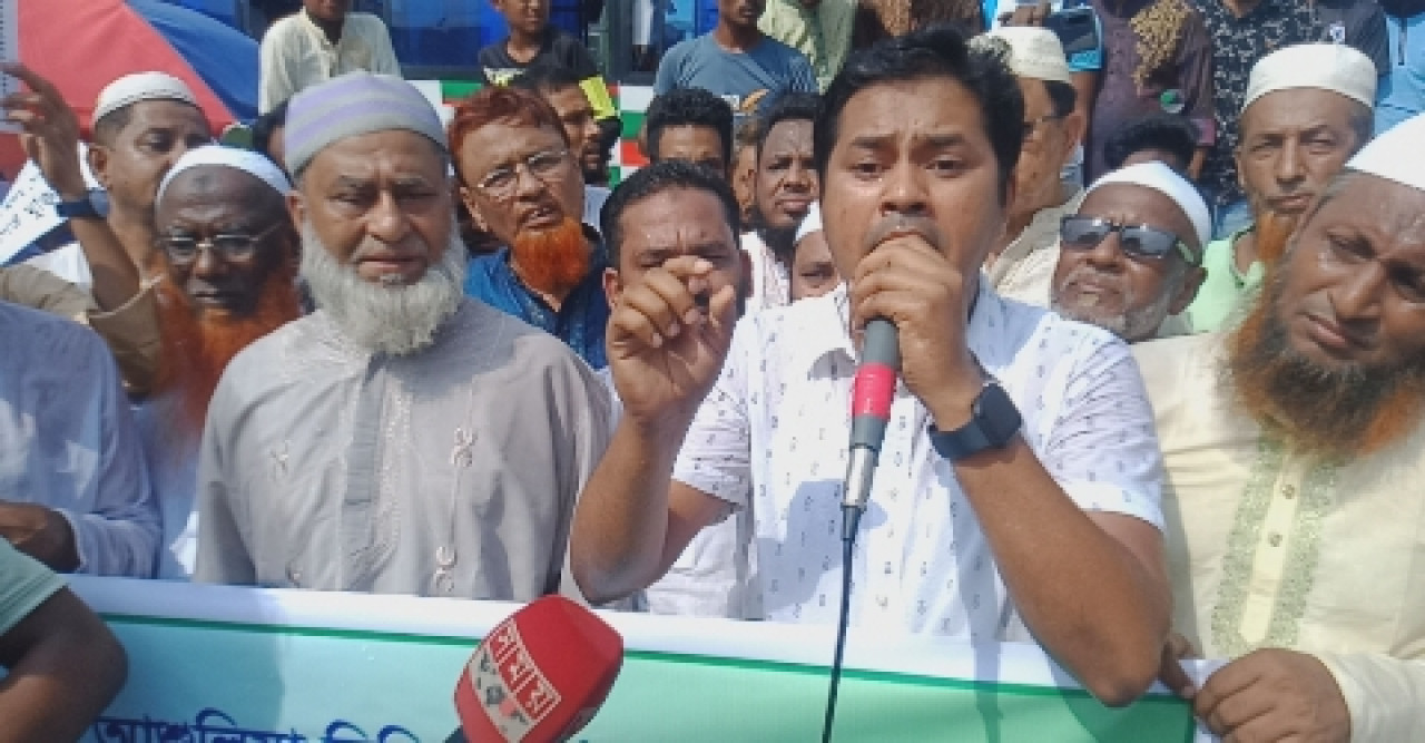 আশুলিয়ায় মিথ্যে মামলায় গ্রেফতার ও অপপ্রচারের বিরুদ্ধে বিক্ষোভ