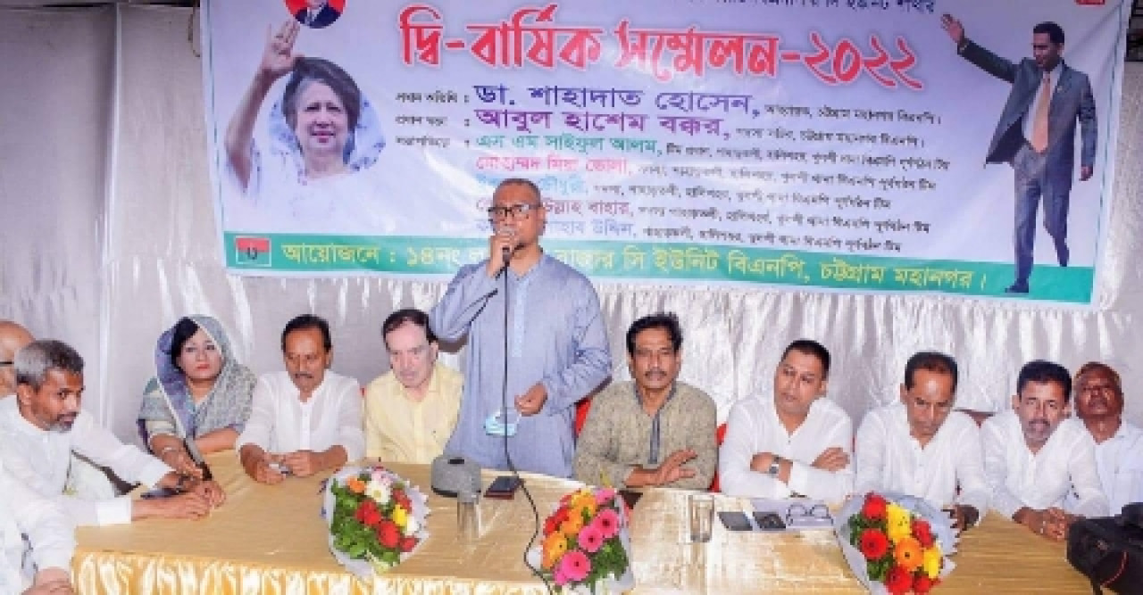 খাওয়াতে না পেরে  সন্তানকে বাজারে বিক্রি করে দিচ্ছে মা