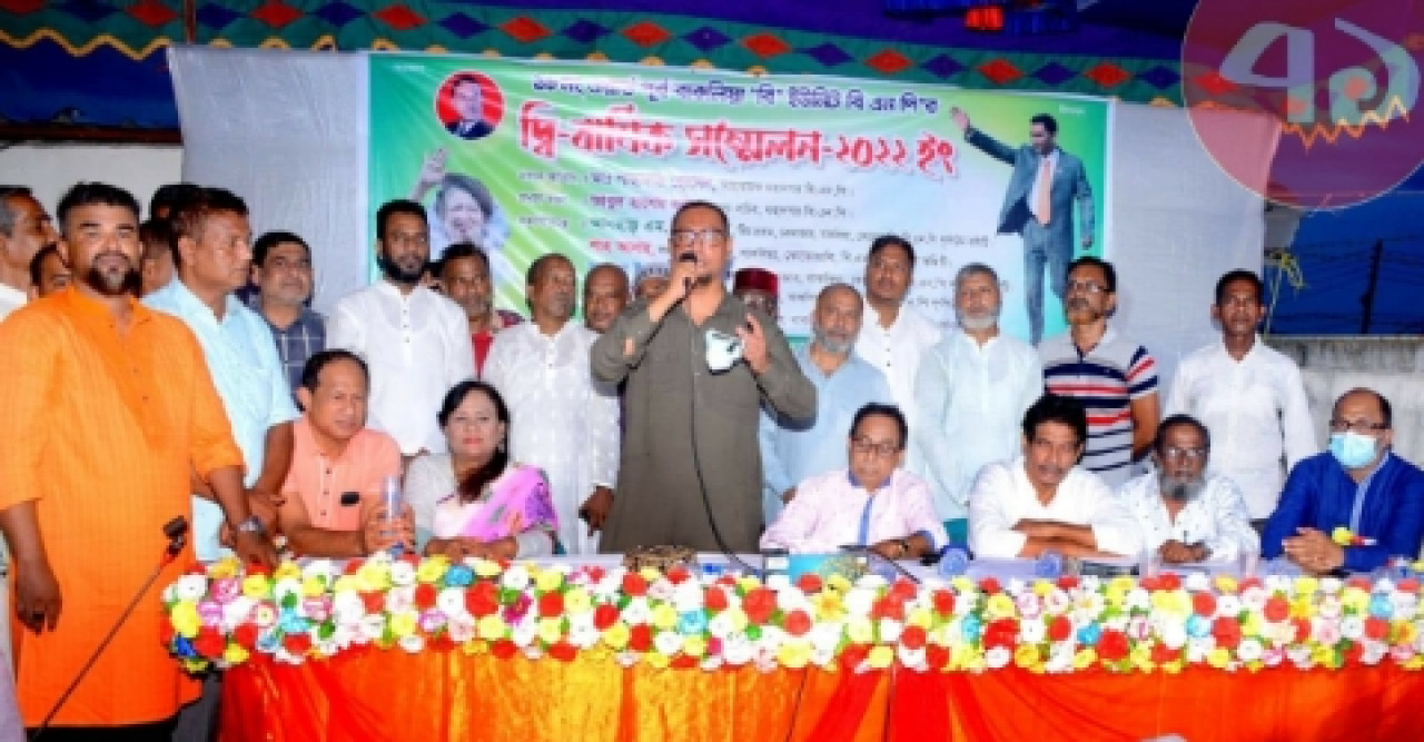 দেশের মানুষ নিদারুণ কষ্টে জীবনযাপন করছে : শাহাদাত