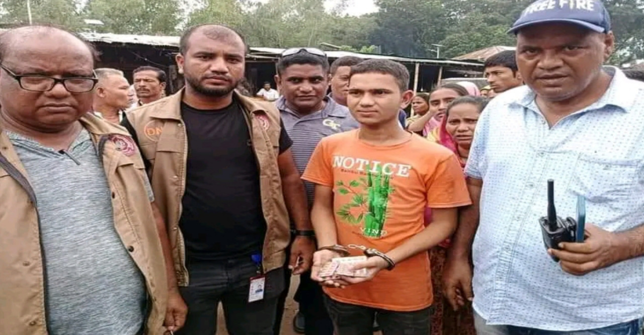 ডোমারে ট্যাপেন্টাডল ট্যাবলেট ও গাঁজা সহ গ্রেপ্তার–১