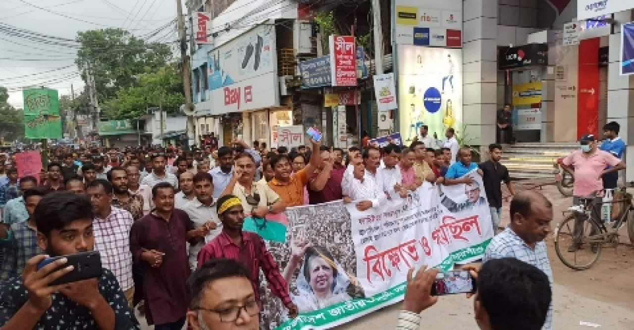 ঠাকুরগাঁওয়ে বিএনপির বিক্ষোভ মিছিল ও সমাবেশ