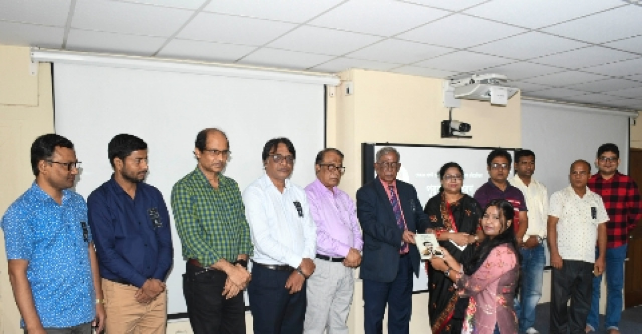 বঙ্গবন্ধু বাঙালি জাতিসত্ত্বাকে রক্ষা করে গেছেন