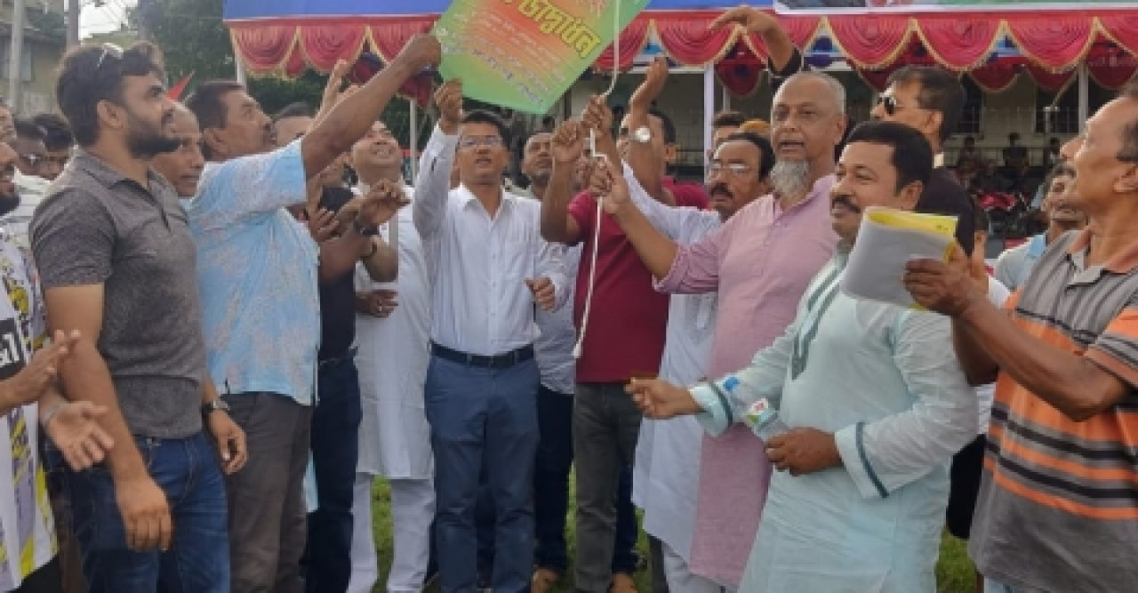 বাগেরহাটে ৫ বছর পরে প্রথম বিভাগ ফুটবল লীগের উদ্বোধন