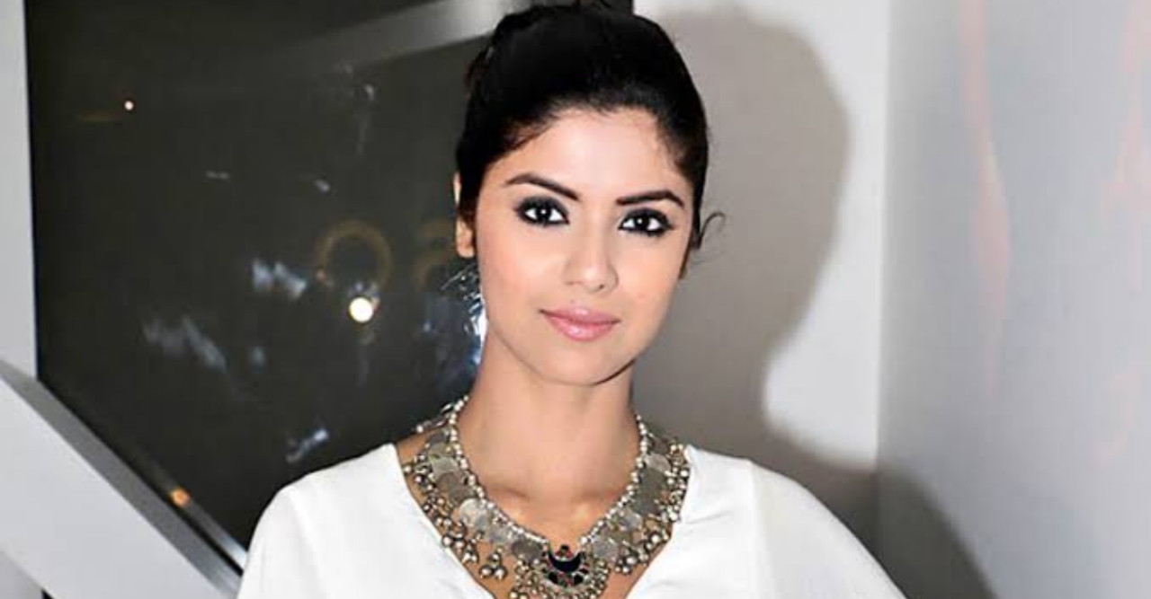 ৩৮ বছরে পা রাখলেন সায়ন্তনী ঘোষ