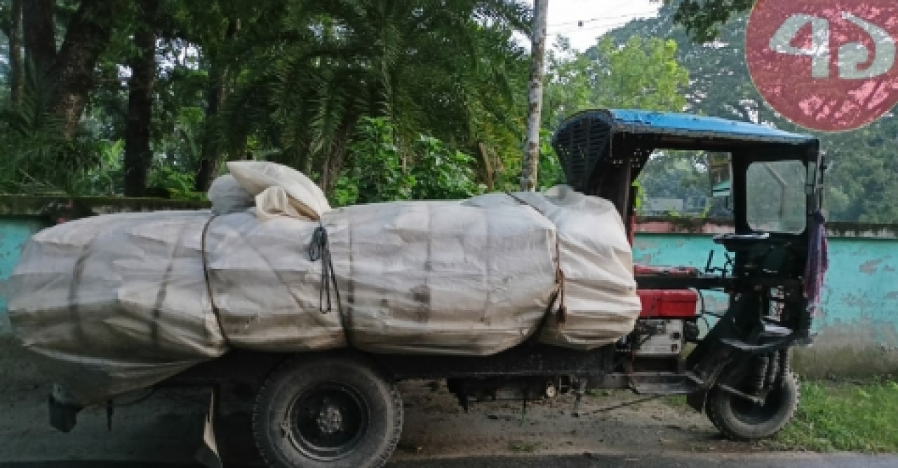 কৃষক পাচ্ছে না সার হচ্ছে পাচার