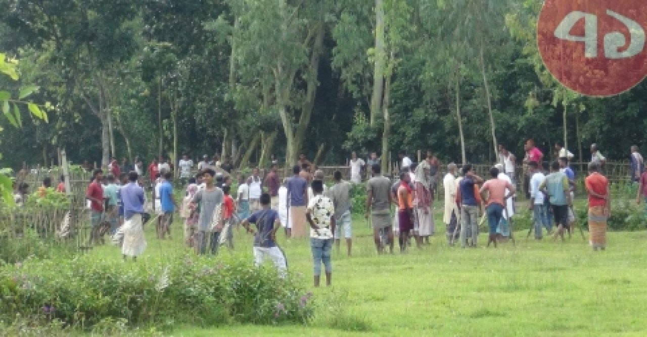 গোরস্থানের জমি নিয়ে দুই পক্ষের সংঘর্ষে আহত ১০