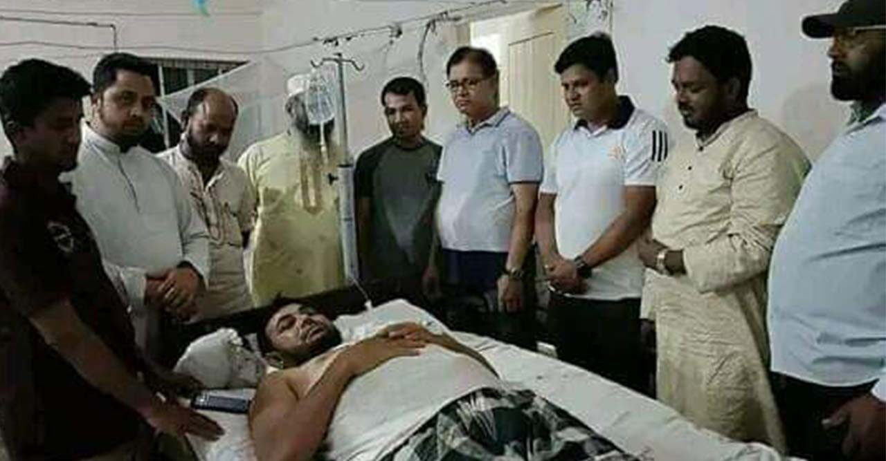 মানবকন্ঠের সাংবাদিকের উপর সন্ত্রাসী হামলা