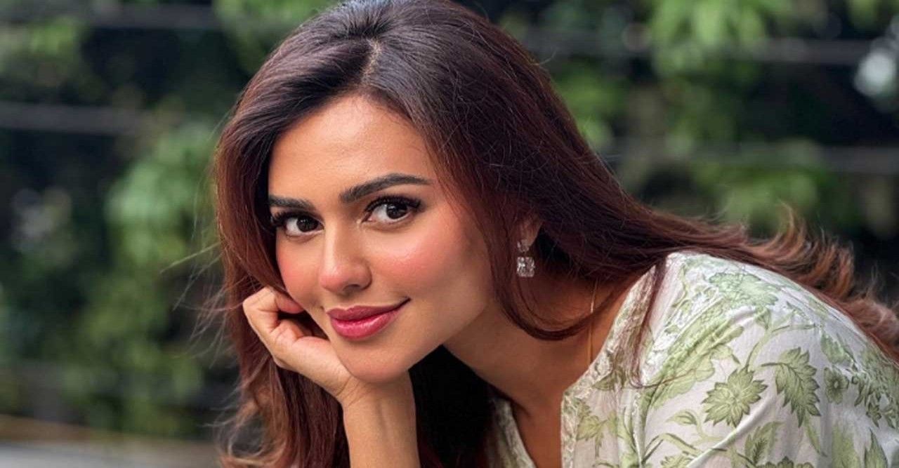 ডিবি কার্যালয়ে নুসরাত ফারিয়া, চলছে জিজ্ঞাসাবাদ