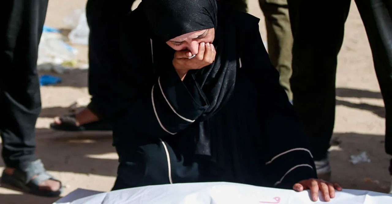 গাজায় লাগামহীন ইসরায়েলি হামলা, নিহত ৫৩ হাজার ৬০০ ছুঁই ছুঁই