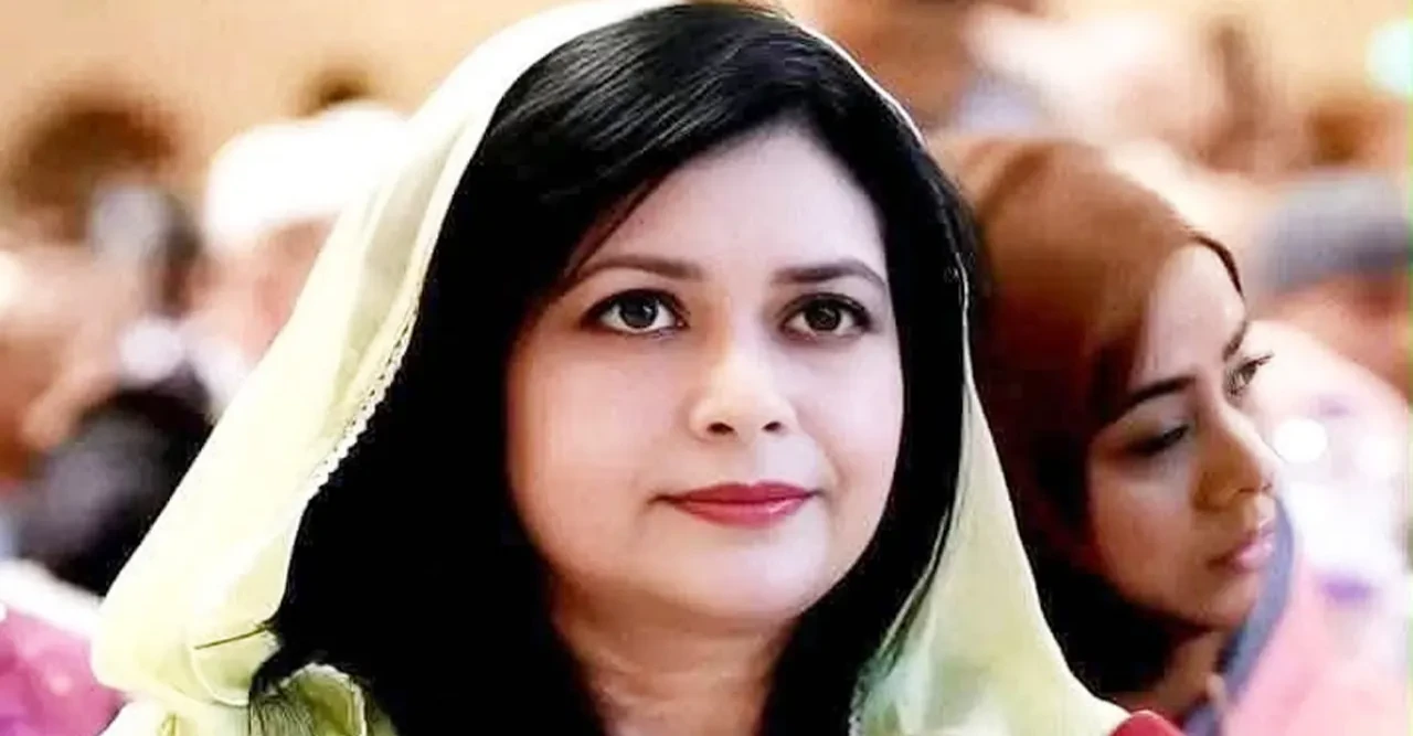 ১৭ বছর পর দেশে ফিরছেন জোবাইদা রহমান