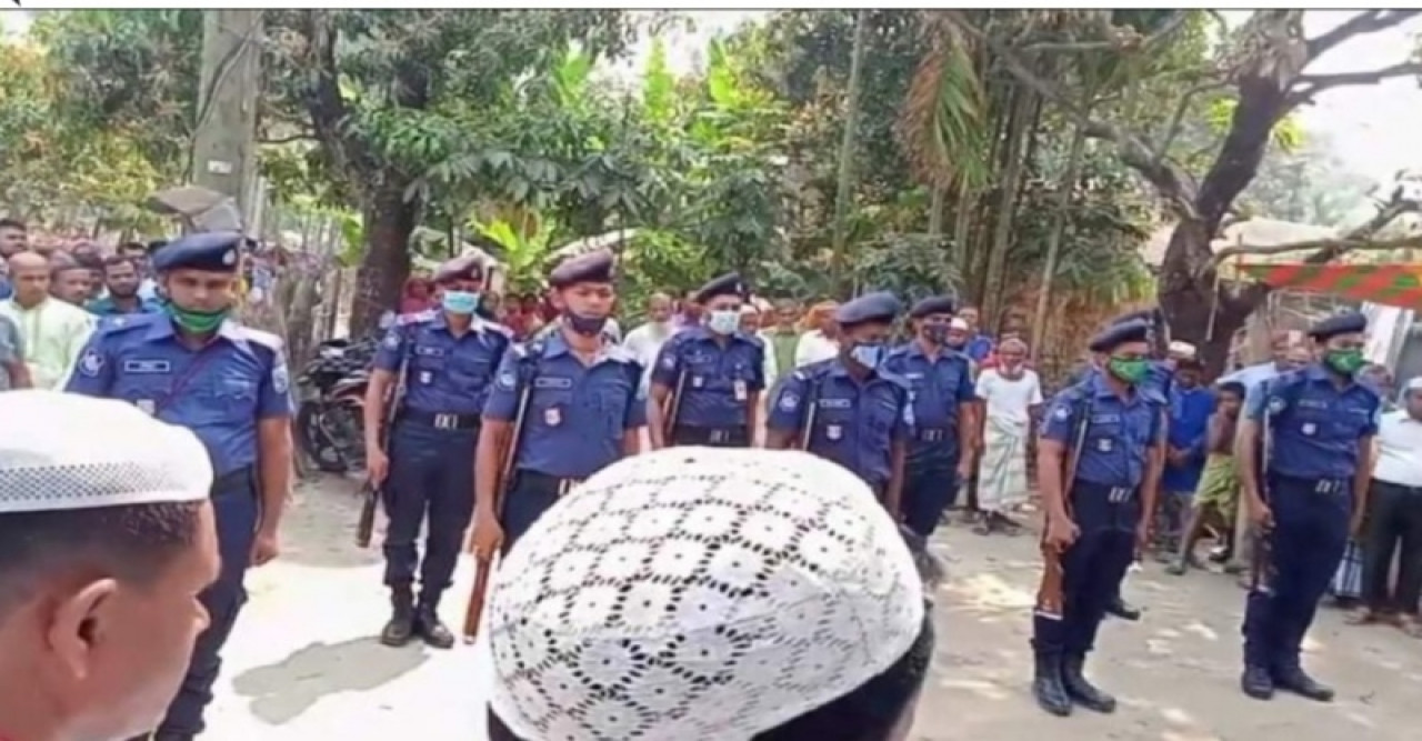 রাণীশংকৈলে বীরাঙ্গনা হুনুফা'র রাষ্ট্রীয় মর্যাদায় দাফন
