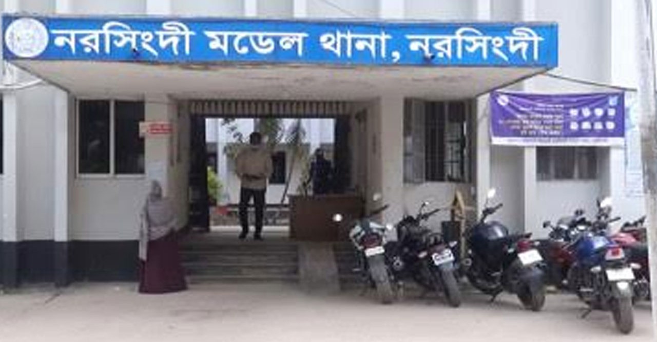 ছাগলের ঘাস কাটা নিয়ে তর্কের জেরে যুবককে কুপিয়ে হত্যা