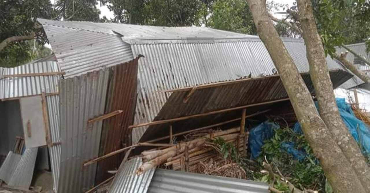 সুন্দরগঞ্জে কালবৈশাখী তাণ্ডবে ঘরবাড়ি ও ফসলের ব্যাপক ক্ষতি