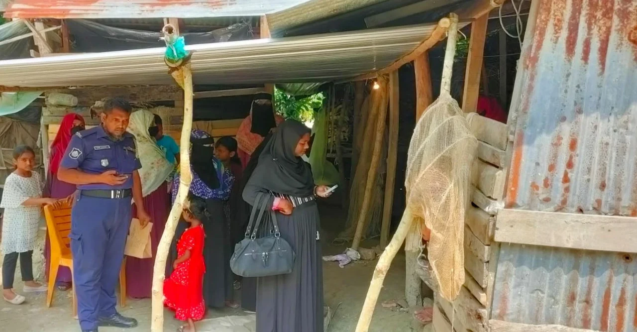 পিরোজপুরে স্ত্রী ও শাশুড়িকে গলাকেটে হত্যা